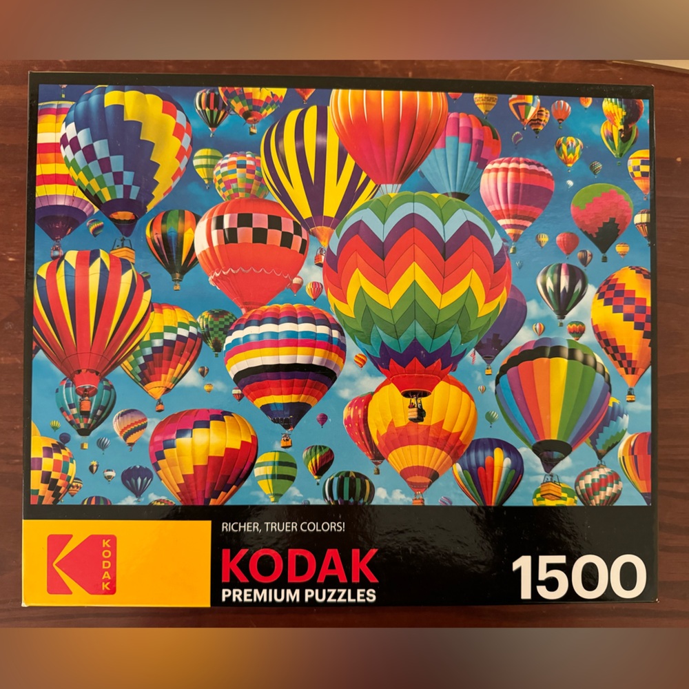 Kodak “Balloons in Flight” 1500 piece puzzle - complete Hot air bright colors